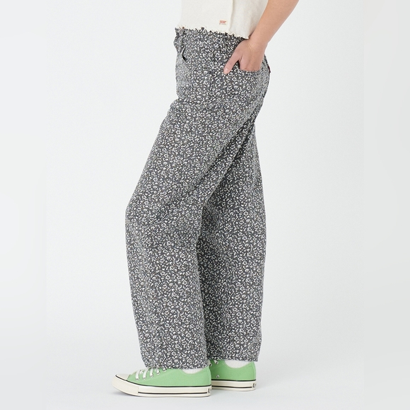 NWT Levi's Premium Moonflower Black Floral Print Baggy Dad Jeans 27x30 - Picture 11 of 16